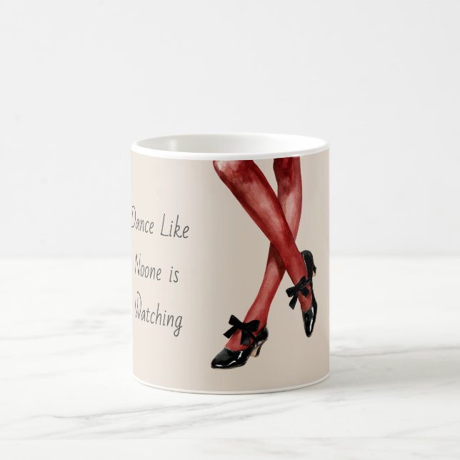 Rote Nylons tanzen als ob keiner zusieht Kaffeetasse (Mittel)