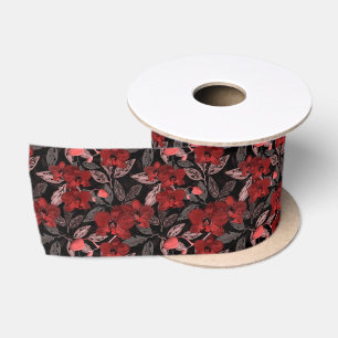 Rote Orchideen auf schwarz. Satinband