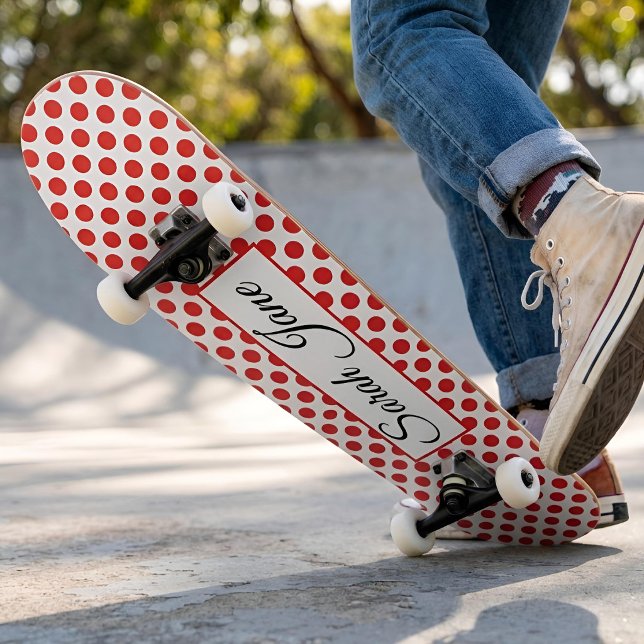 Rote Polka-Punkte | Personalisierter Name Skateboard (Von Creator hochgeladen)