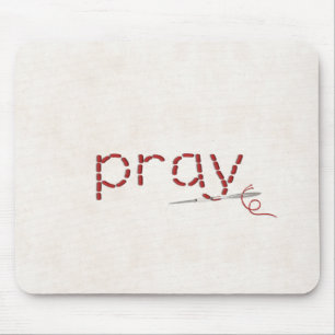 rote PRAY-Textnachricht mit Nadel Mousepad