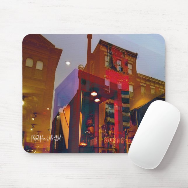 Rote Reflexionen auf den Straßen von Philadelphia Mousepad (Mit Mouse)