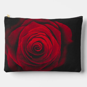Rote Rose auf schwarzem Hintergrund mit Vintage-Ef Zubehörtasche
