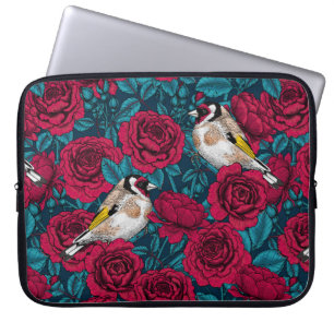 Rote Rose Blume und Goldflossenvögel Laptopschutzhülle