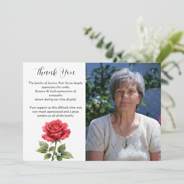 Rote Rose Floral Trauer Todes Danke  Einladung (Stehend Vorderseite)