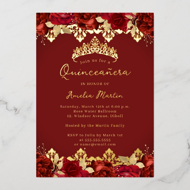 Rote Rose Gold Damask Blumenquinceanera Folieneinladung (Vorderseite)