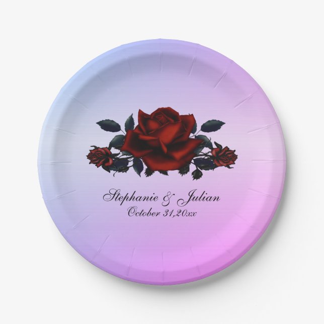 Rote Rose Gotische Hochzeitnamen und Datum Lila Pappteller (Vorderseite)