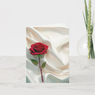 Rote Rose und Perlen auf Satin Dankeskarte
