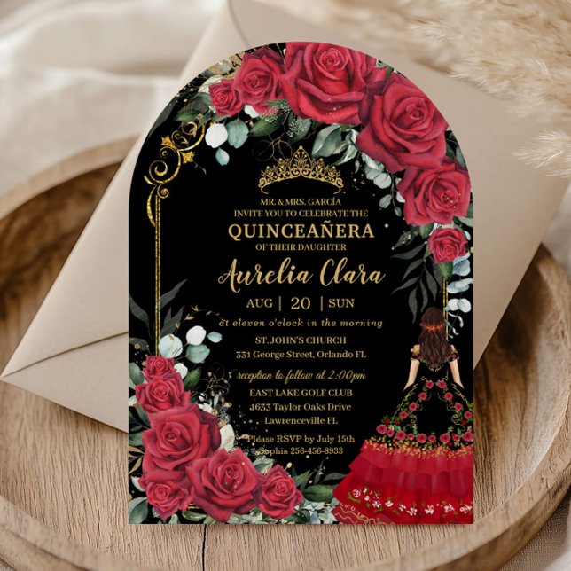 Rote Rosen Blumenschwarzer Charro Quinceañera Arch Einladung (Von Creator hochgeladen)