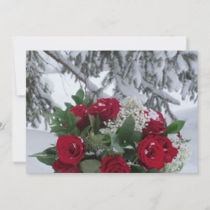 Rote Rosen Bouquet in Snow White Winter Wedding