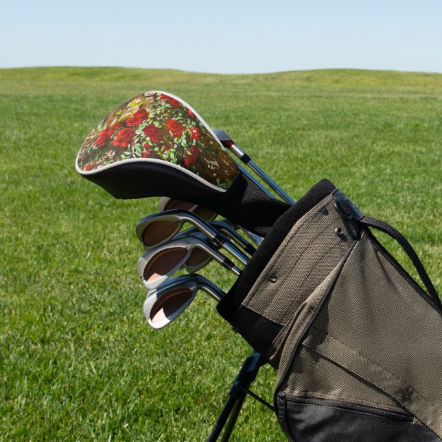 Rote Rosen gegen eine Steinmauer Golf Headcover (In SItu)