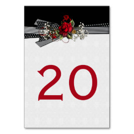 Rote Rosen Gipskraut Schwarze Ribbons Tischkarten Tischnummer