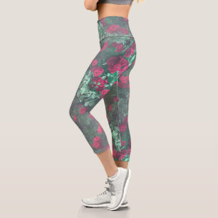Rote Rosen Grüne Blätter Blume Capri Leggings