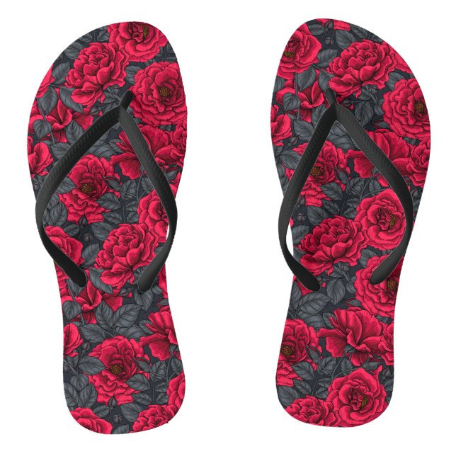 Rote Rosen mit grauen Blätter auf schwarz Flip Flops (Fußbett)