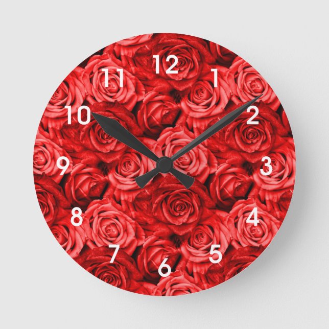 Rote Rosen Runde Wanduhr (Vorderseite)