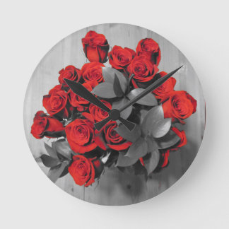 rote Rosen Runde Wanduhr
