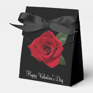 Rote Rosen Süßigkeiten oder Geschenk Valentinstag  Geschenkschachtel