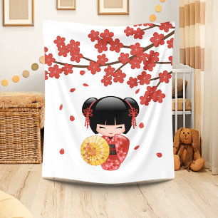 Rote Sakura Kokeshi Puppe - Süße japanische Geisha Fleecedecke