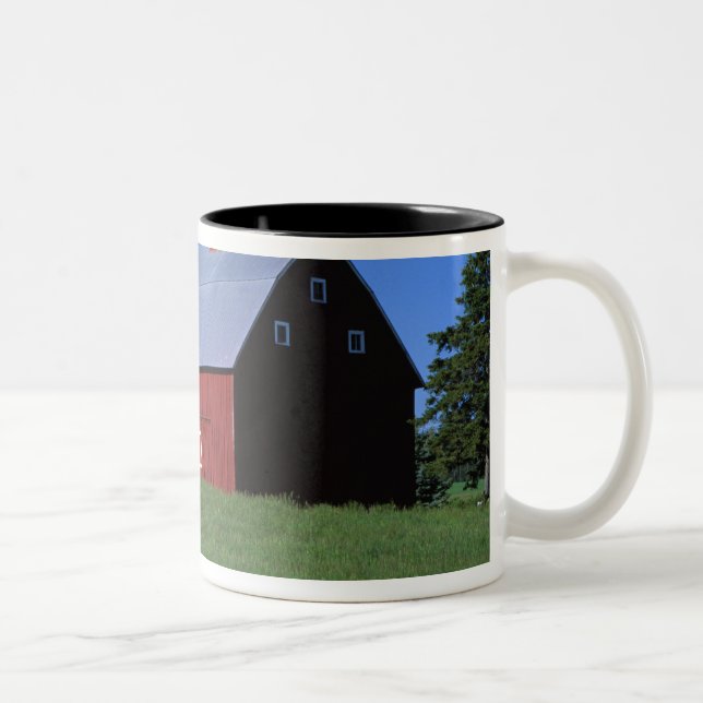 Rote Scheune in Latah County, Idaho-Staat Zweifarbige Tasse (Rechts)