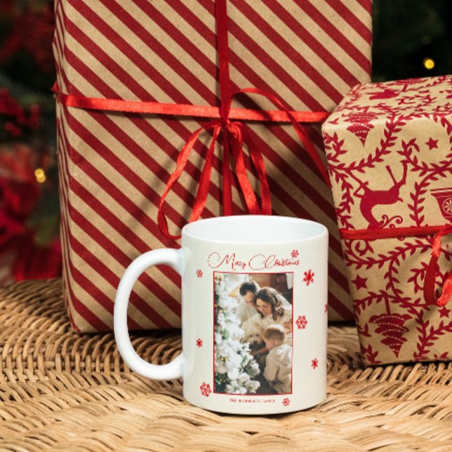 Rote Schneeflocken | Foto der Weihnachtsfamilie Kaffeetasse (Von Creator hochgeladen)