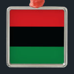 Rote, Schwarze und Grüne Flagge Silbernes Ornament<br><div class="desc">Die 3 panafrikanischen Farben auf der Fahne repräsentieren: rot: das Blut, das alle Menschen der schwarzen afrikanischen Herkunft vereint und zur Befreiung vergießt; SCHWARZ: Schwarze Menschen, deren Existenz als Nation, wenn auch nicht als Nation-Staat, durch die Existenz der Fahne bestätigt wird; und GRÜNE: der üppige natürliche Reichtum Afrikas. Vintage Alte...</div>