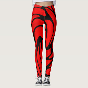 Rote Seide und schwarze lederne Blick Leggings