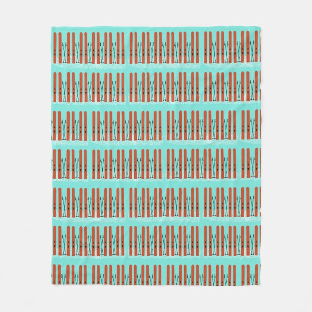 Rote Skier auf blauem Hintergrund Fleecedecke (Vorderseite)