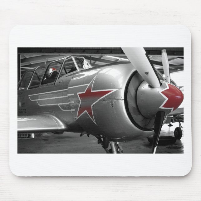 Rote Stern-Yak 52 Mousepad (Vorne)