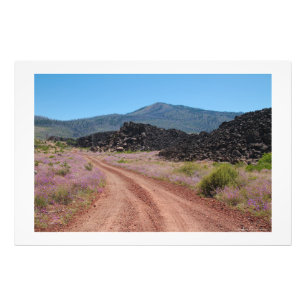 Rote Straße (weißer Rahmen) von Sidharta Pascual Fotodruck