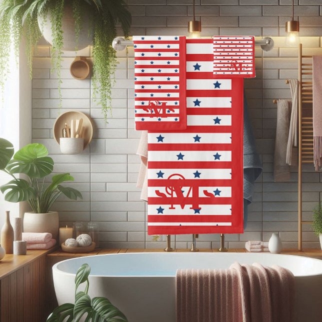 Rote Streifen mit weißem und blauem Muster Monogra Badhandtuch Set (Red White and Blue Pattern Stars Stripes Monogram Bath Towel Set)