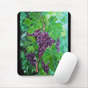Rote Trauben an einer Augustrebe von Alfred Fox Mousepad