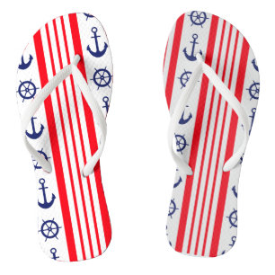 Rote und blaue nautische Anker und Schiffssteuer Flip Flops