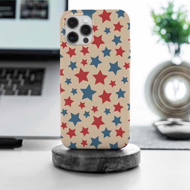 Rote und blaue Sterne, 4. Juli, beiger Hintergrund Case-Mate iPhone Hülle (Von Creator hochgeladen)
