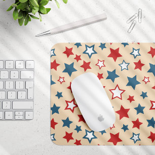 Rote und blaue Sterne, 4. Juli, beiger Hintergrund Mousepad
