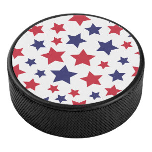 Rote und blaue Sterne, 4. Juli, weißer Hintergrund Eishockey Puck