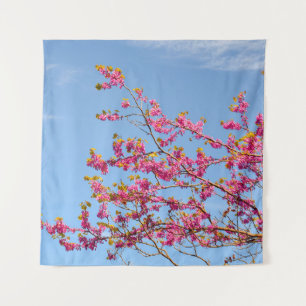 ROTE UND GELBE BLUME UNTER BLAUEM HIMMEL WANDTEPPICH