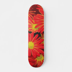 Rote und gelbe Blumen 1 Skateboard