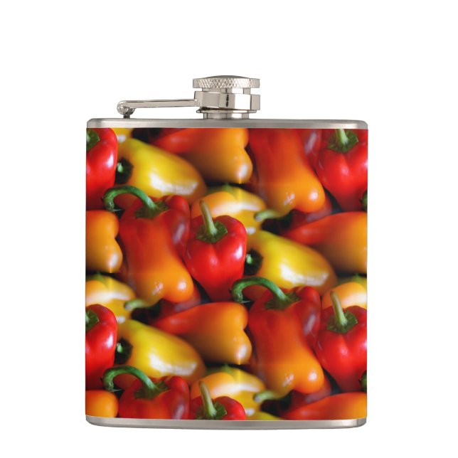 Rote und gelbe Paprikaschoten Vinyl Wrapped Flask Flachmann (Vorderseite)