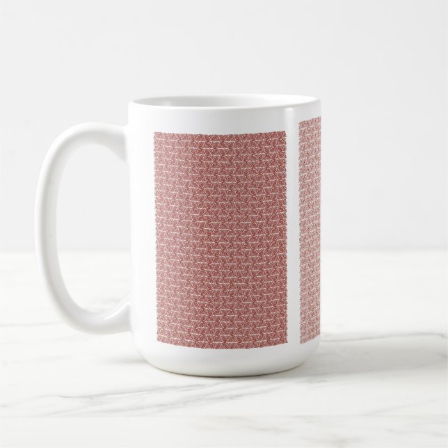 Rote und rosa Textilien auf einem gemusterten Tepp Kaffeetasse (Links)