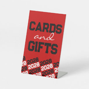 Rote und schwarze Karten und Geschenke Abschluss Sockelschild