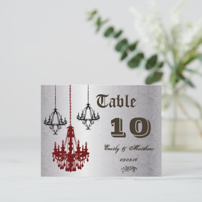 Rote und schwarze Kronleuchter-Tischnummer Postkarte (Stehend Vorderseite)