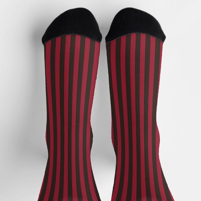 Rote und schwarze Streifen Socken (Oben)