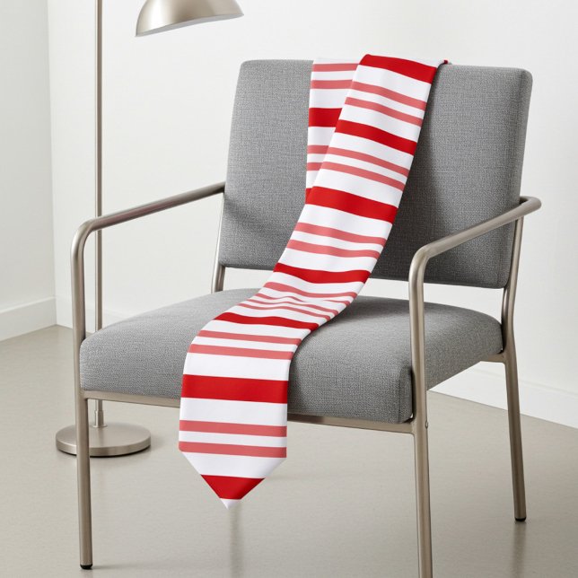Rote und weiße Candy Stripes Krawatte (Red holiday candy cane striped necktie)