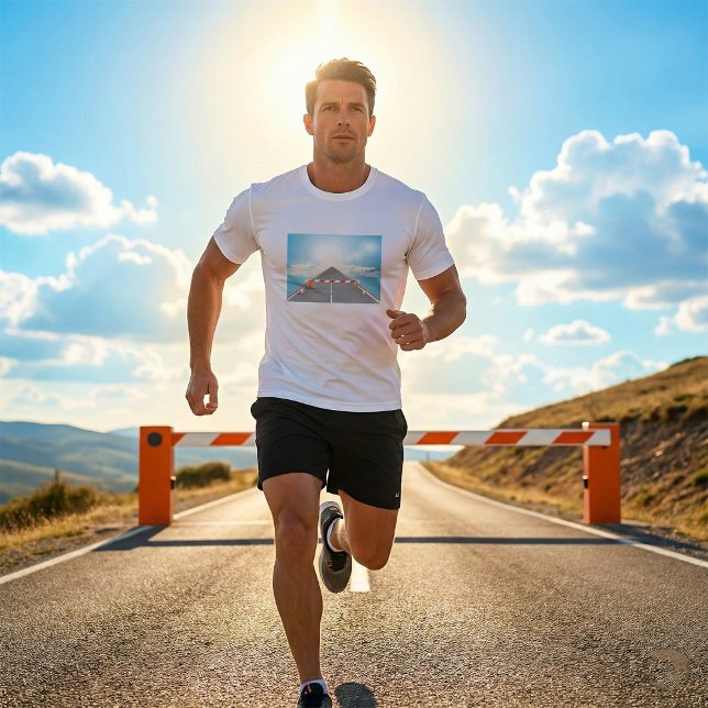 Rote und weiße Straßensperre blockiert T-Shirt (Von Creator hochgeladen)