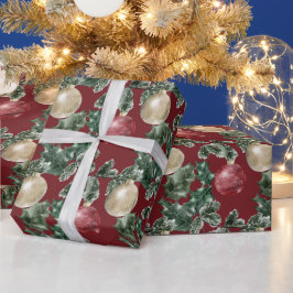 Rote und weiße Weihnachtsschmuck und Grünpflanzen Geschenkpapier