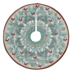 Rote Vögel und Personalisierte weiße Kiefern Fleece Weihnachtsbaumdecke