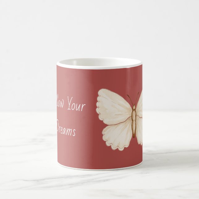 Rote Weiße Schmetterlingsträume Kaffeetasse (Mittel)