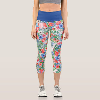 Rote weiße und blaue Blumen Patriotisch 4. Juli Capri Leggings