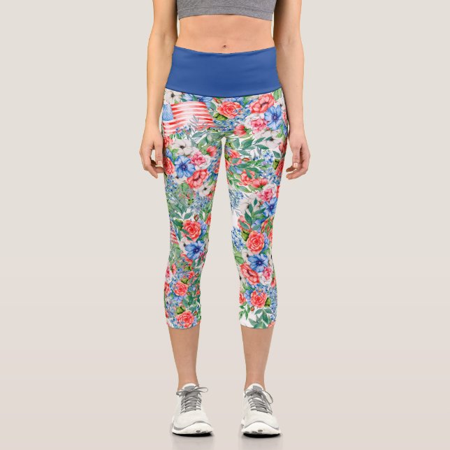 Rote weiße und blaue Blumen Patriotisch 4. Juli Capri Leggings (Vorderseite)