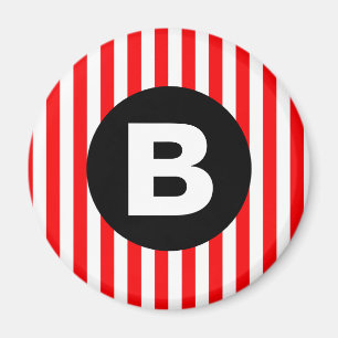 Rote weiße vertikale Streifen schwarzes Monogramm Magnet