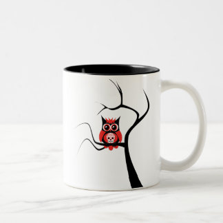 Rote Zuckerschädel-Eule in der Baum-Tasse Zweifarbige Tasse